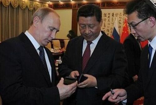 迅速火起来的名人同款:雷军自拍神器、马云毛衣成爆款