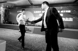 苏宁握手“阿百万”，线上线下提速决战O2O